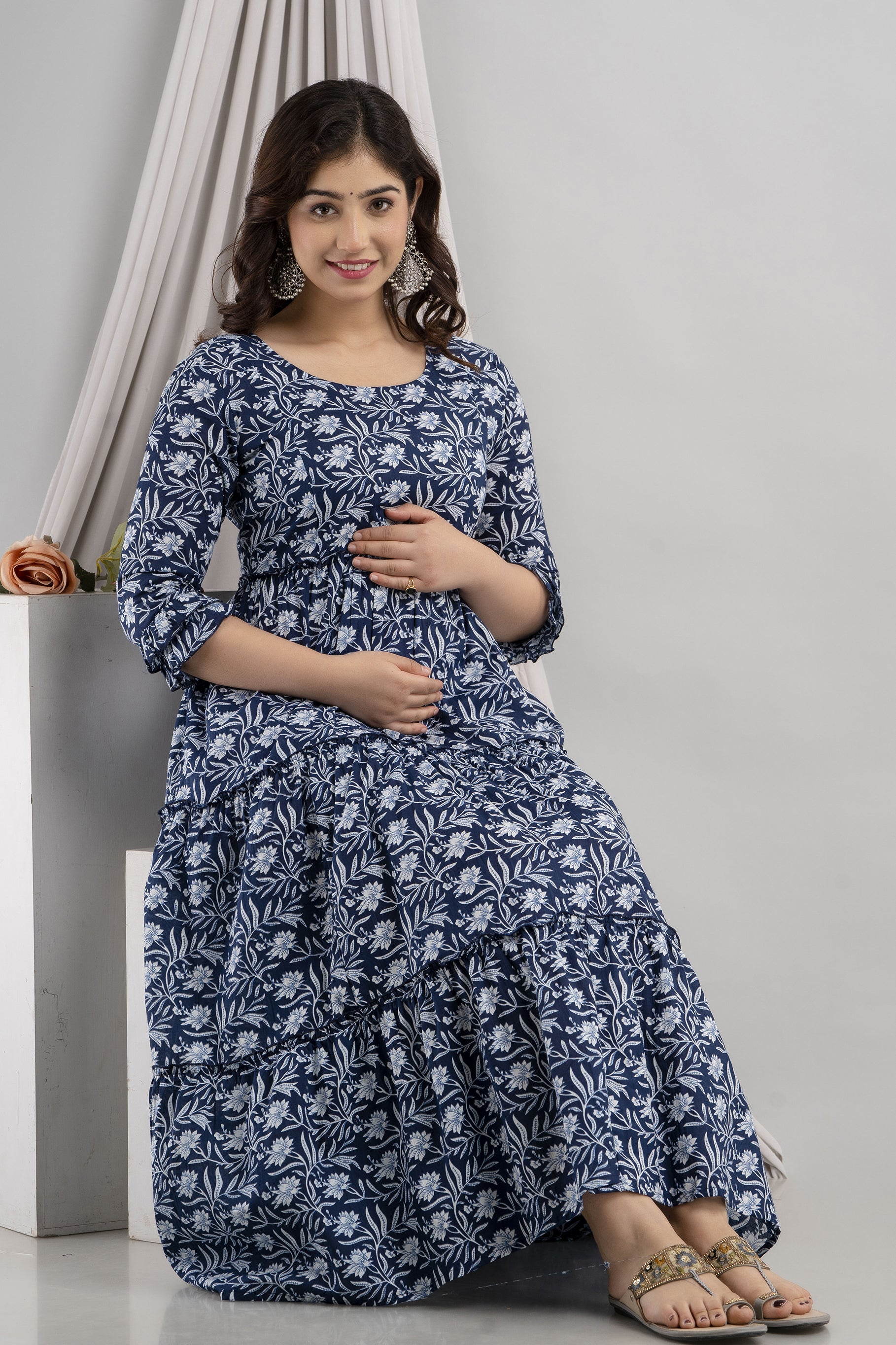 Women's Beautifull Floral Printed Maternity/Feeding Wear By SILAKIVA