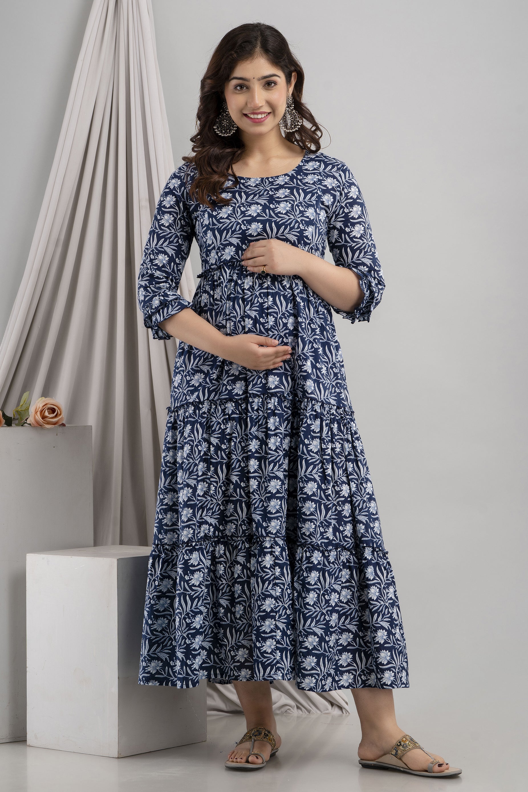 Women's Beautifull Floral Printed Maternity/Feeding Wear By SILAKIVA