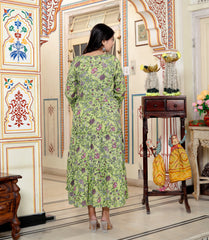 Beautifull Feeding Gown
